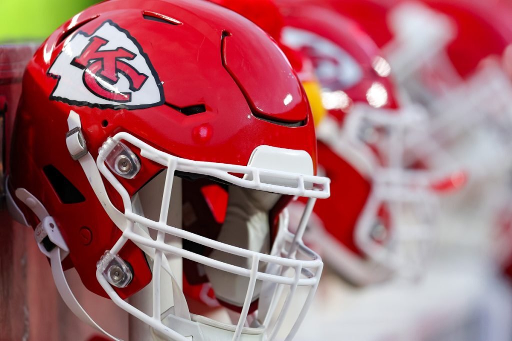 Former NFL Player Suing Chiefs for Wrongful Termination