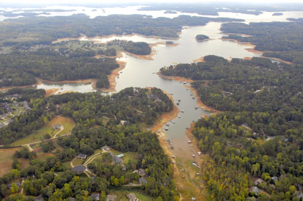 Man Dies After Jumping Into Georgia’s Lake Lanier