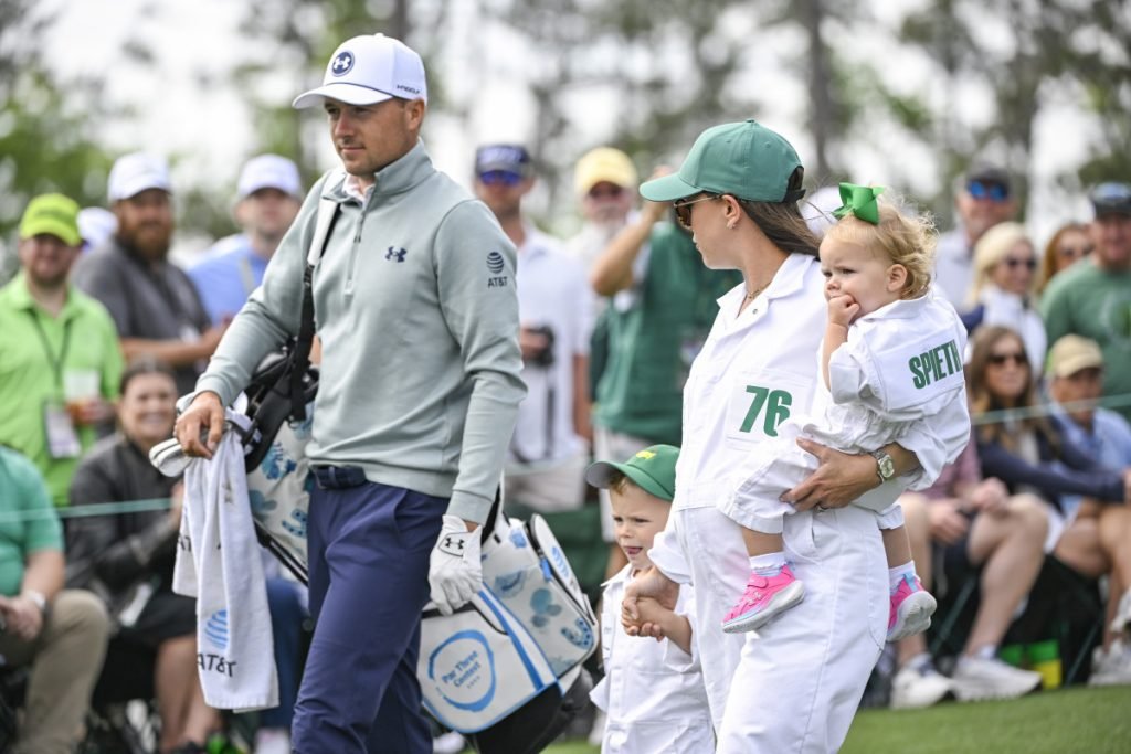 Jordan Spieth Had Beers and Wings at Buffalo Wild Wings Rough U.S. Open